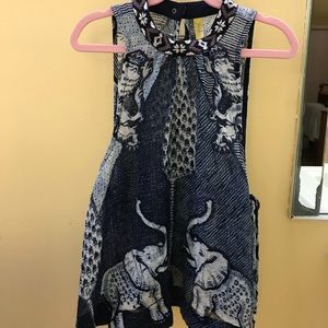 Free People Elephant Top/ size xsmall or small